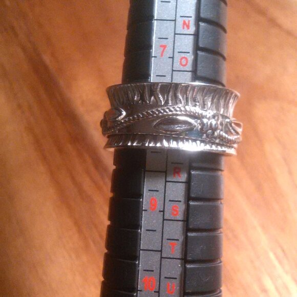 Sterling Silver Spinner Band Ring (size 8) - Picture 3 of 13